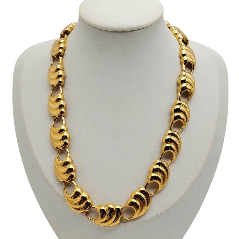 Napier Gold Tone Link Necklace Chunky Shell Ribbed Statement Collar Choker 1980s